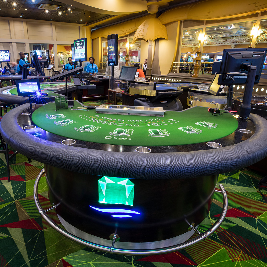 online casino roulette table game